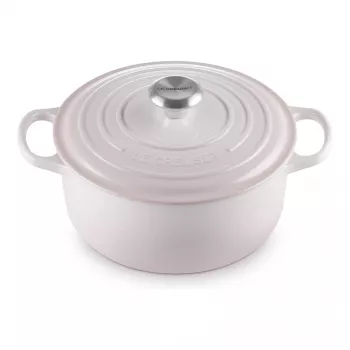 Le Creuset Signature öntöttvas kerek serpenyő 24 cm shell pink