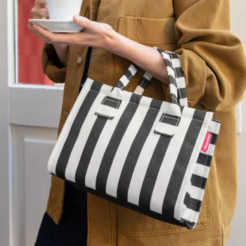 Reisenthel dailyshopper XS summerstripes fekete