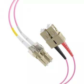 EFB Elektronik IPL-DF-LCUSCU-4-0200 - 2 m - OM4 - LC - SC optikai patchkábel