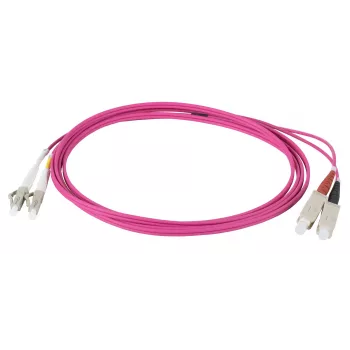 EFB Elektronik IPL-DR-LCUSCU-4-0750 optikai szálas patch kábel, 7,5 m, OM4, LC–SC, duplex, LSZH