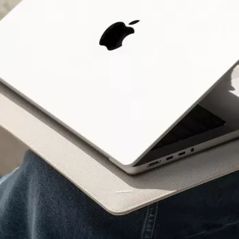 Native Union Stow Slim Sleeve MacBook 13/14 inch - Sandstein