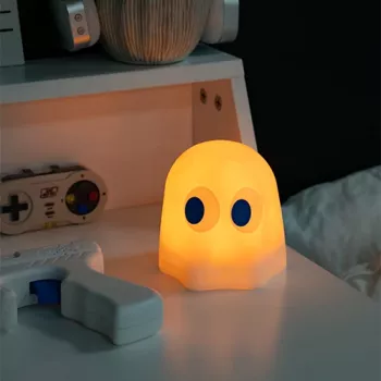 FIZZ CREATIONS Pac-Man Ghost LED hangulatvilágítás - színváltó, hangra reagáló, USB/elemes