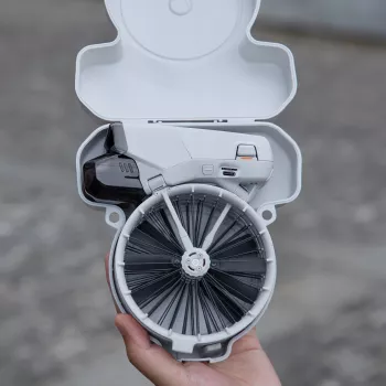 SUNNYLIFE Hard Case hordtáska DJI Flip drónhoz vállhevederrel, szürke, FP-SN953-GY