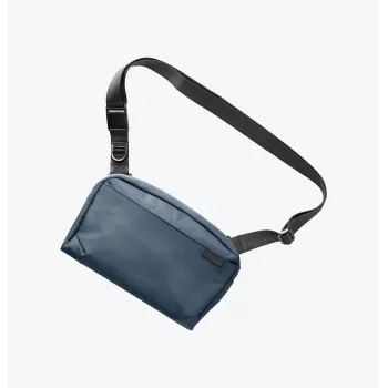 UNIQ Arden Sling 2L kék