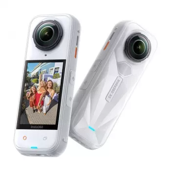 Insta360 X5 360 fokos akciókamera standard csomag szaténfehér