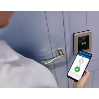 2N Access Unit 2.0 Bluetooth & RFID Reader, Black
