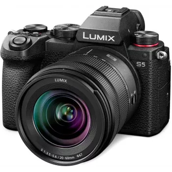 Panasonic Lumix DC-S5KE-K full frame rendszerfényképezőgép 20-60mm objektív szettel