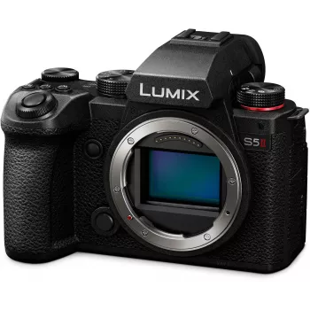 Panasonic Lumix DC-S5 Mark II rendszerfényképezőgép Lumix S 50mm f/1.8 objektívvel - fekete