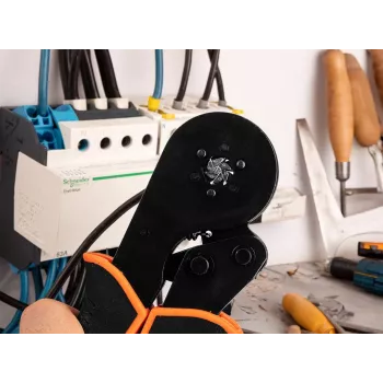 Automatikus racsnis crimpzó érvéghüvelyekhez, 0,25–16 mm² (AWG 23–5), négyszögletes crimp, 210 mm, ergonomikus kétkomponensű markolat, fekete/narancs