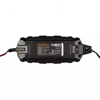 NEO TOOLS 11-891-1 automatikus akkumulátortöltő 4A/70W 6V/12V ólom-savas, AGM és GEL akkumulátorokhoz (3-120Ah)