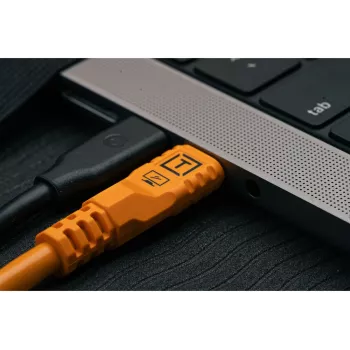 Tether Tools TetherPro Optima 10G USB-C to USB-C Right Angle Cable, 1.8 m, Orange (CUC06RTG2-ORG)