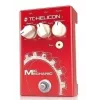 TC Helicon Mic Mechanic 2 vokál effektpedál reverb, echo, hangmagasság-korrekció és Adaptive Tone funkcióval