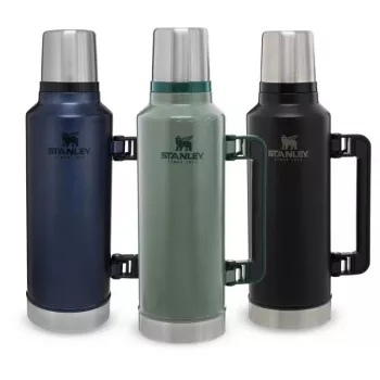 STANLEY The Legendary Classic Bottle 1,9L matt fekete termosz