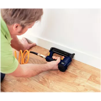 RAPID TOOLS 606 típus keskeny tűzőkapcsok 30 mm horganyzott acél gyantabevonat 1000 db 40109532