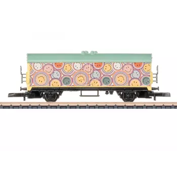 Märklin 086009 Z nyomtávú Smiley éves kocsi 2026