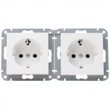 HEINRICH KOPP HK07 KombiQuick 2-es vízszintes süllyesztett Schuko aljzat, tisztafehér (RAL 9010), gyermekbiztos, 16 A, 250 V, gyorscsatlakozó kapcsok, halogénmentes hőre lágyuló műanyag 133829004
