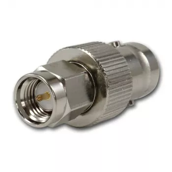 Telegärtner BNC-aljzat SMA-dugóra RF koaxiális adapter, 50 Ohm, DC-4 GHz, nikkelezett sárgaréz, J01008A0025