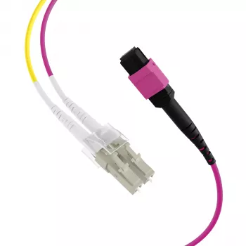 EFB Elektronik MPO-PLUS(F)–LC trunk kábel OM4 8 szál Type B LSZH hangafalila 2 m MPOF08LCOM4-2