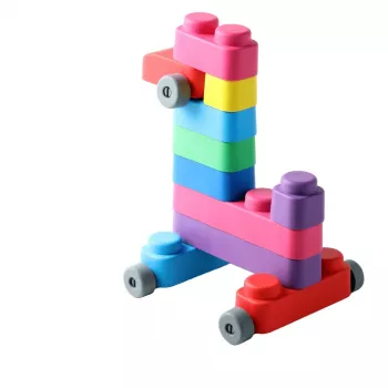 Gerardo's Toys puha építőkockák kerekekkel, 33 darab (25 építőkocka + 8 kerékdarab)