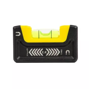 C.K Tools T3483 zsebvízmérték mágnessel 67 mm 0,5 mm/m