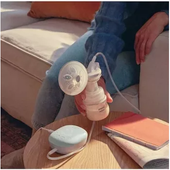 Philips Avent egyes elektromos mellszívó 125 ml-es üveggel
