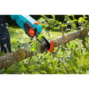 Gardena TCS 720/20 teleszkópos magaságvágó 720 W 20 cm türkiz