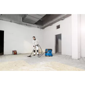 Nilfisk ATTIX 44-2L nedves és száraz porszívó, 42 L, 1200 W, Push&Clean, fekete/kék